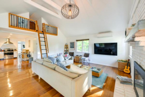 Waterfront New York Getaway with Kayaks